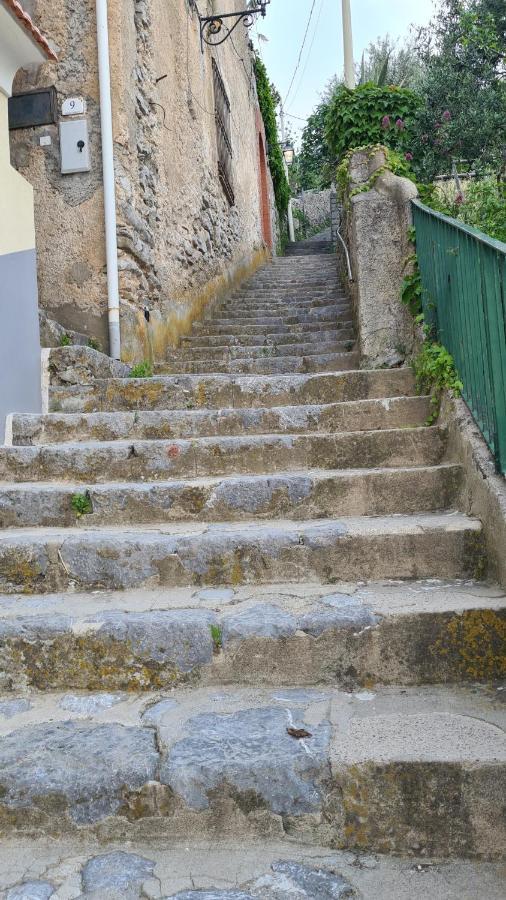 Apartamento The Little Tower Of Minuta Scala Exterior foto